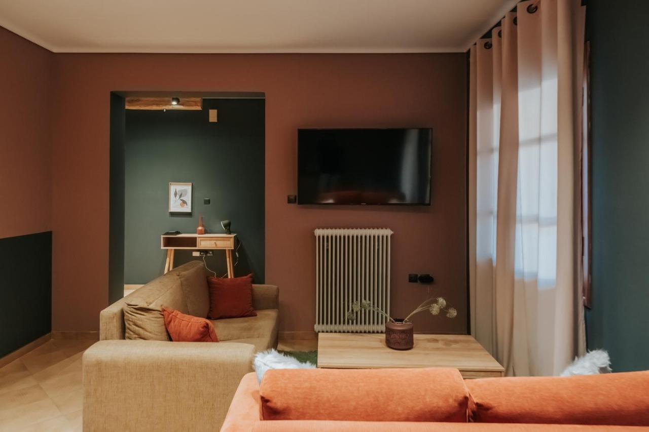 Kalavrita Krinides Apartment And Attics Buitenkant foto