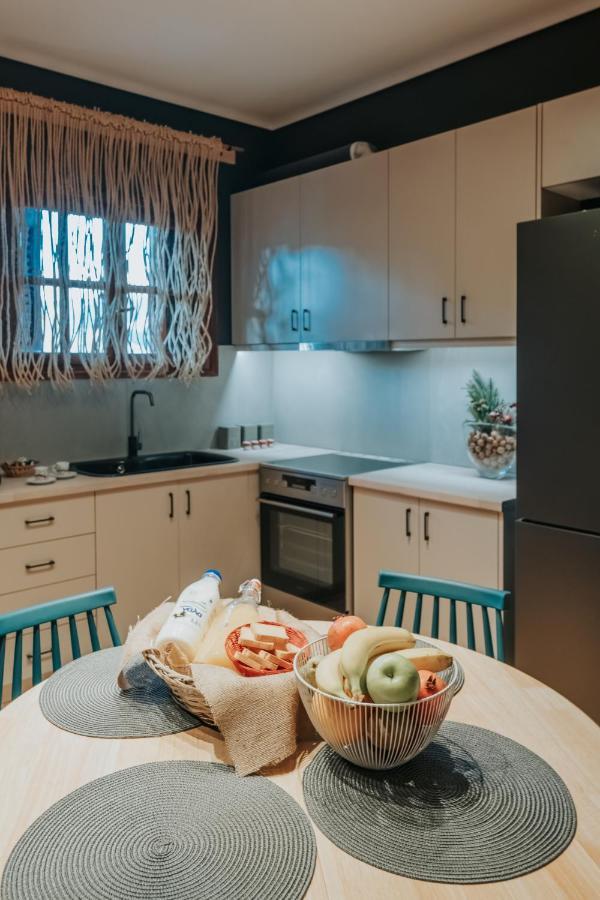 Kalavrita Krinides Apartment And Attics Buitenkant foto