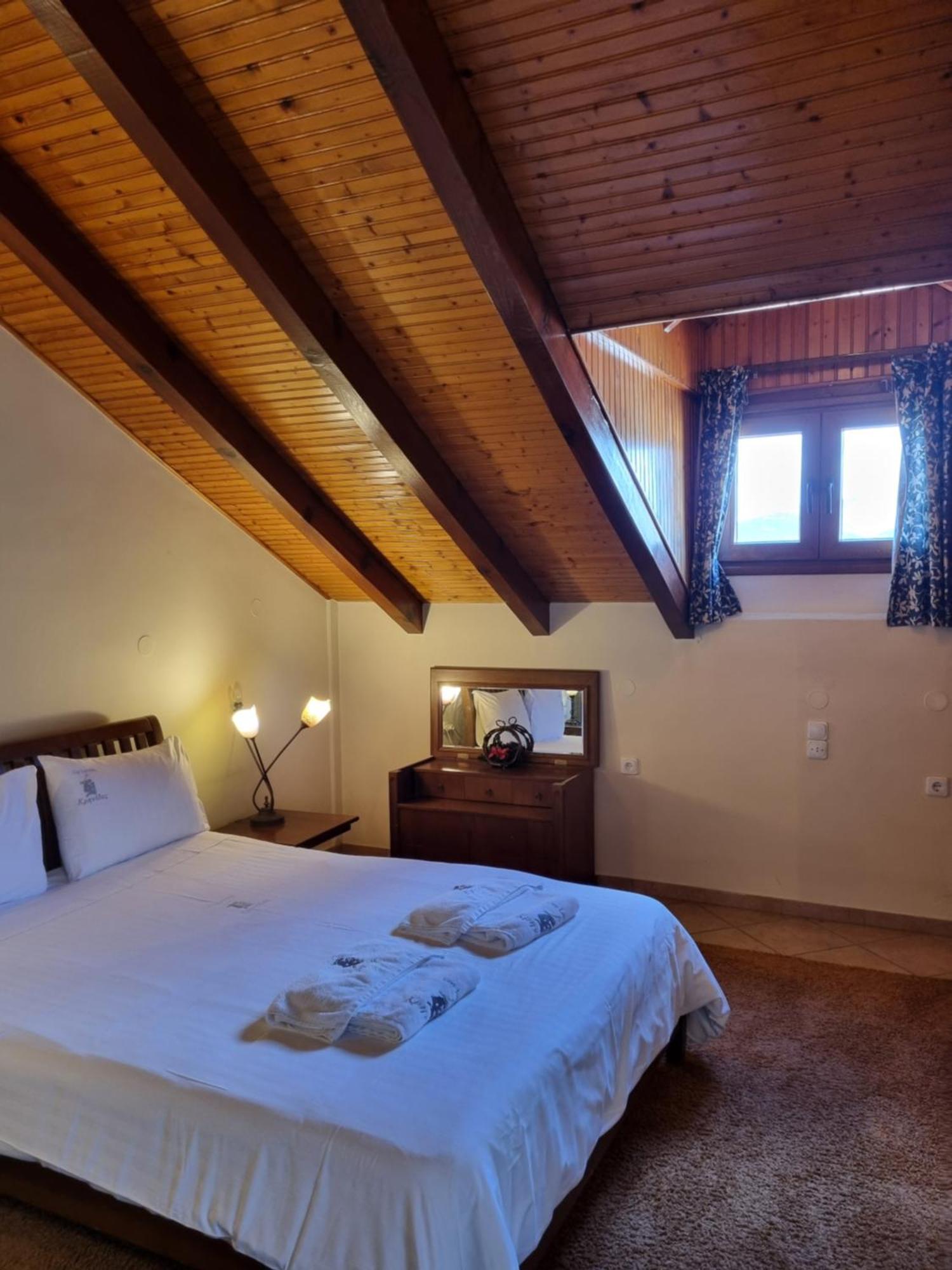 Kalavrita Krinides Apartment And Attics Buitenkant foto